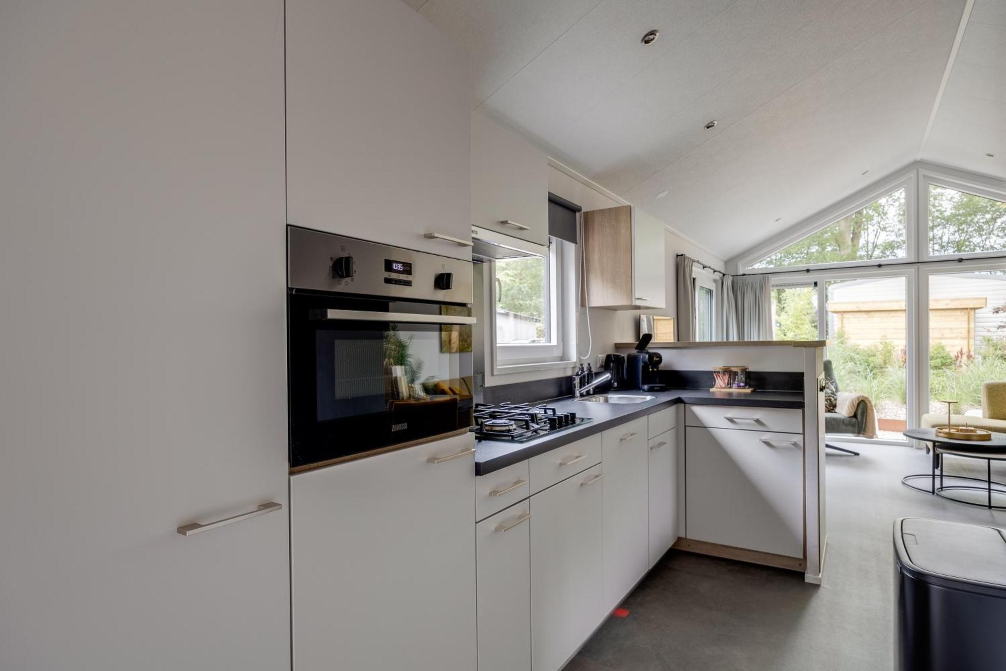 Modern Ingericht Chalet Op Groen Park Op De Veluwe Epe Exterior photo