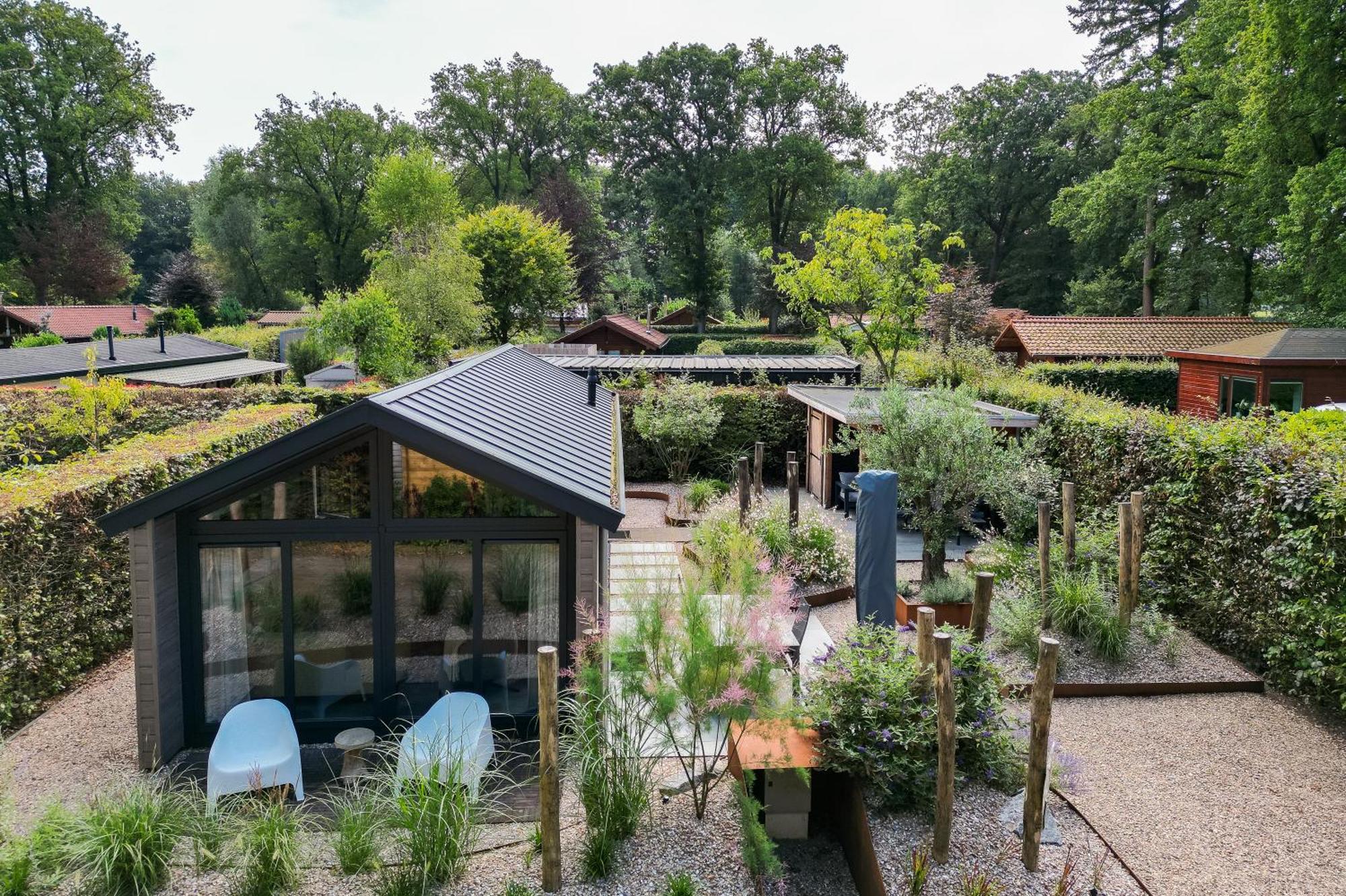 Modern Ingericht Chalet Op Groen Park Op De Veluwe Epe Exterior photo