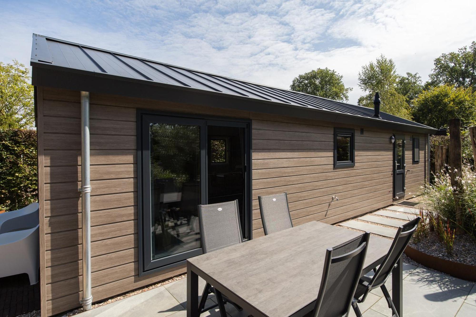 Modern Ingericht Chalet Op Groen Park Op De Veluwe Epe Exterior photo